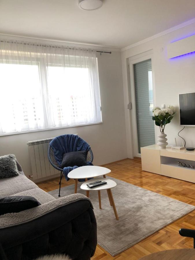 Apartman Ml Lukavica Luaran gambar